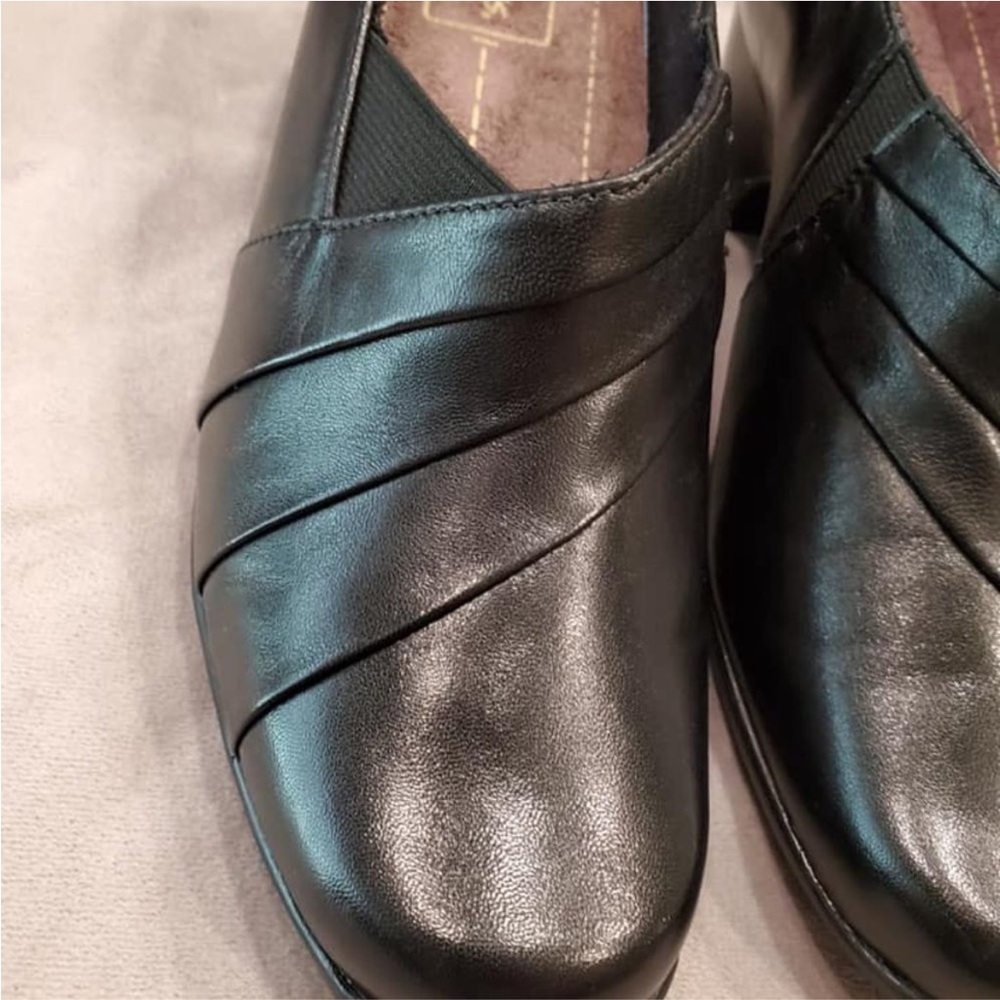 Clark Shoes - Picture 7 of 7